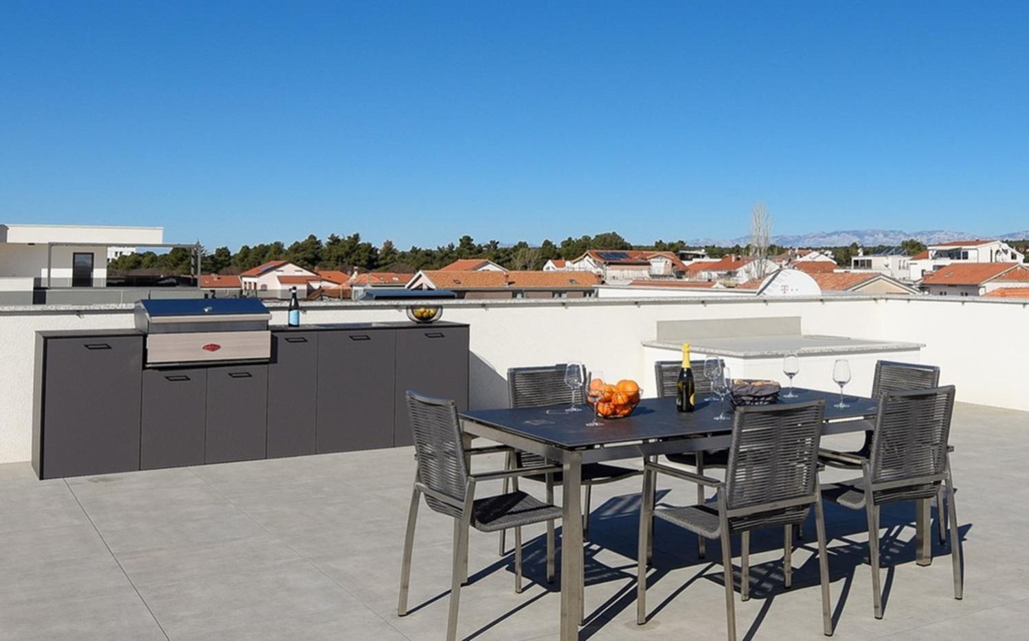 Fux Luxury Rooftop Terrace Jacuzzi & Bbq ซาดาร์ ภายนอก รูปภาพ