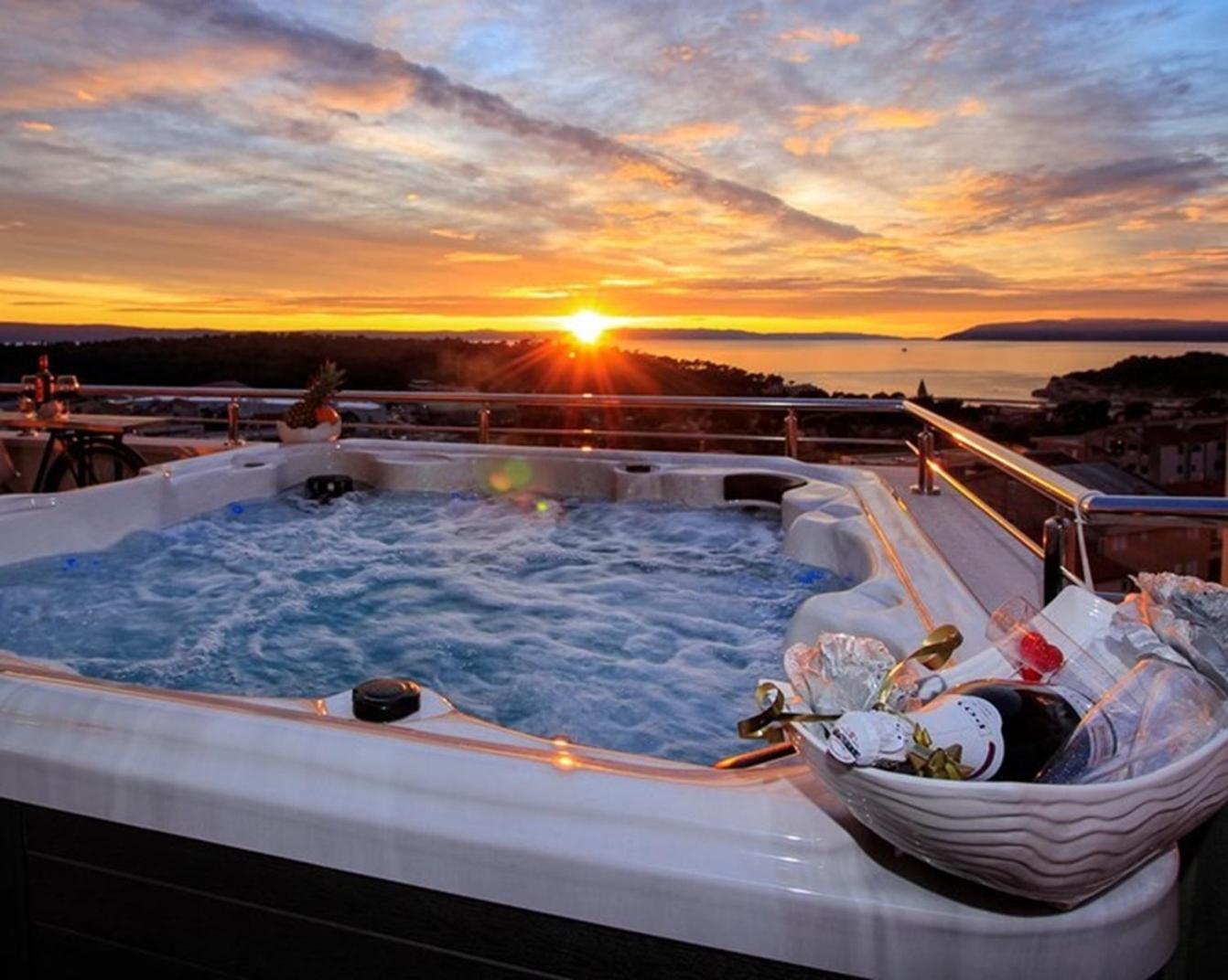 Fux Luxury Rooftop Terrace Jacuzzi & Bbq ซาดาร์ ภายนอก รูปภาพ